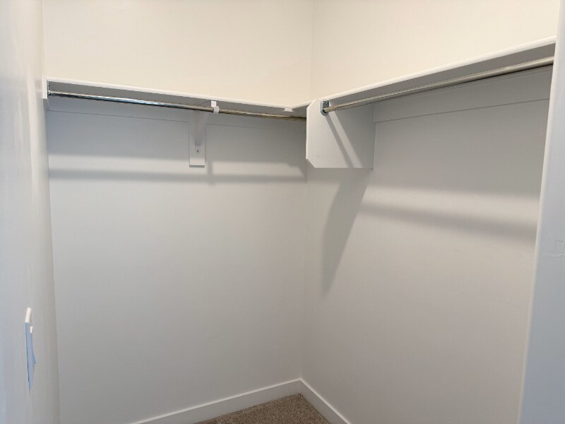 Building Photo - 548 900 W