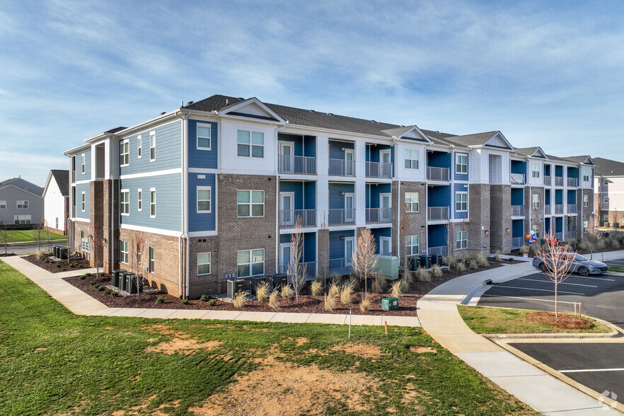 Encore at Welden Village - Encore Apartments