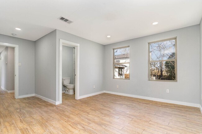 Building Photo - 1406 Galloway Ave