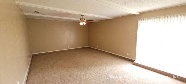 Building Photo - 4620 Itasca St