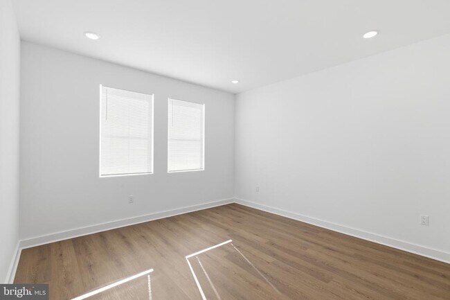 Building Photo - 2643 N 6th St