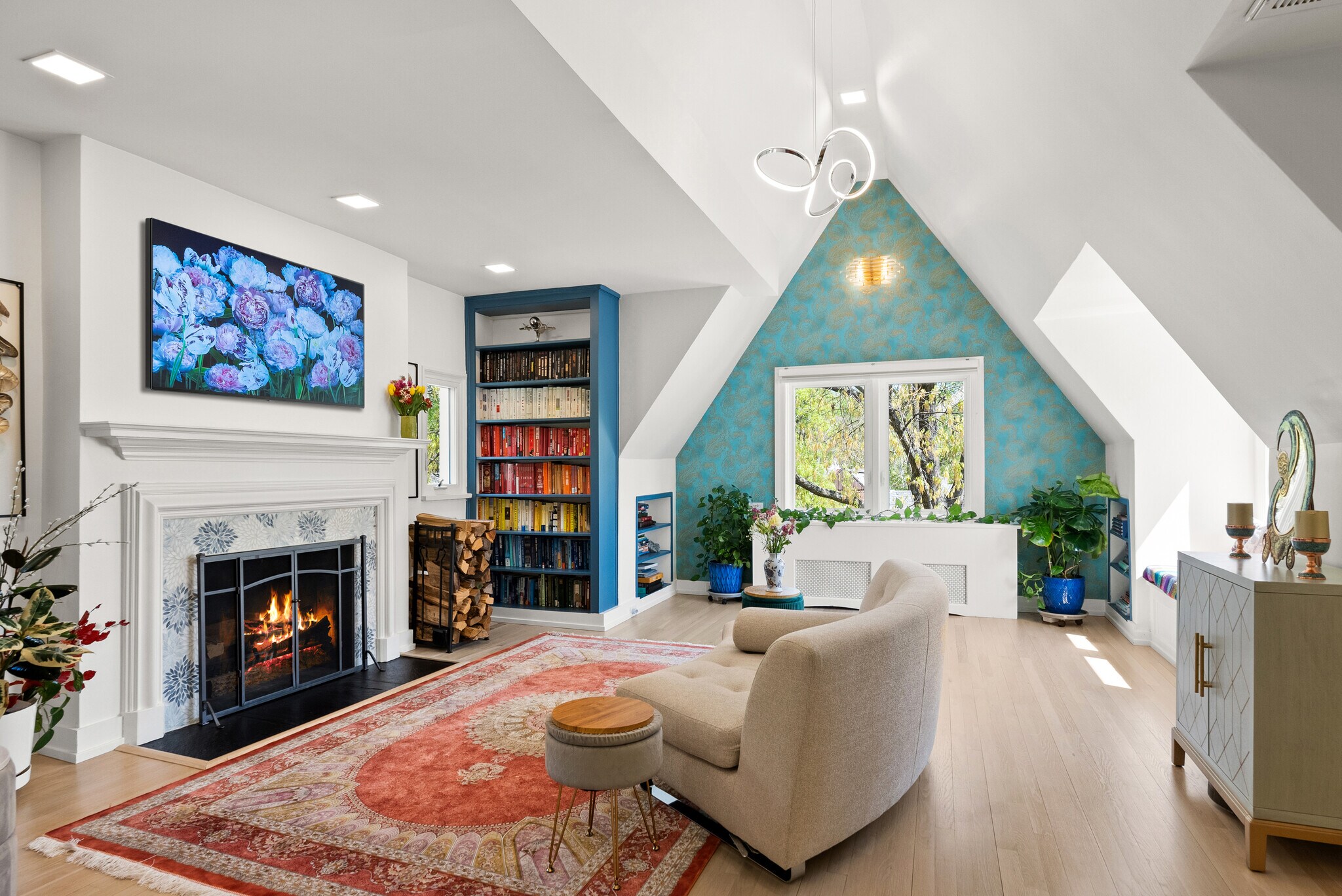 Attic - 4400 Q St NW