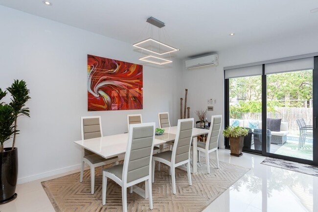 Building Photo - 96 Columbia Terrace