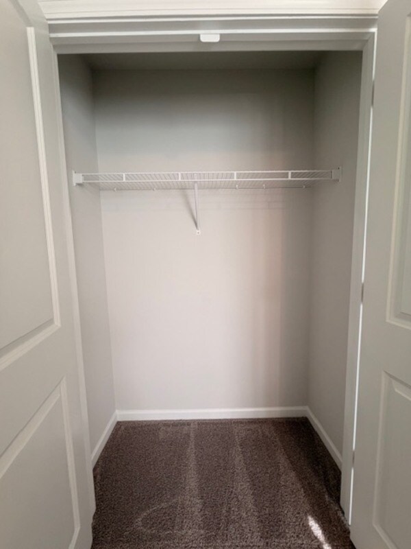 Building Photo - 2026 Skyline Rd