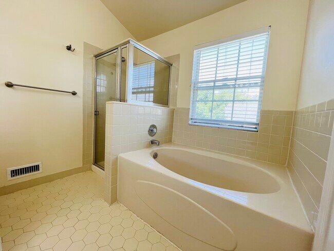 Master Bathroom - 25 Balboa Ln