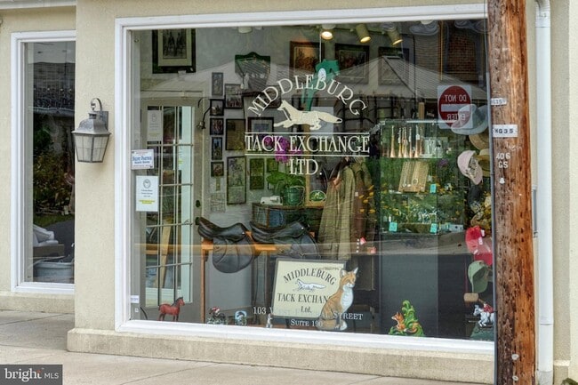 Building Photo - 2211 Hatchers Mill Rd