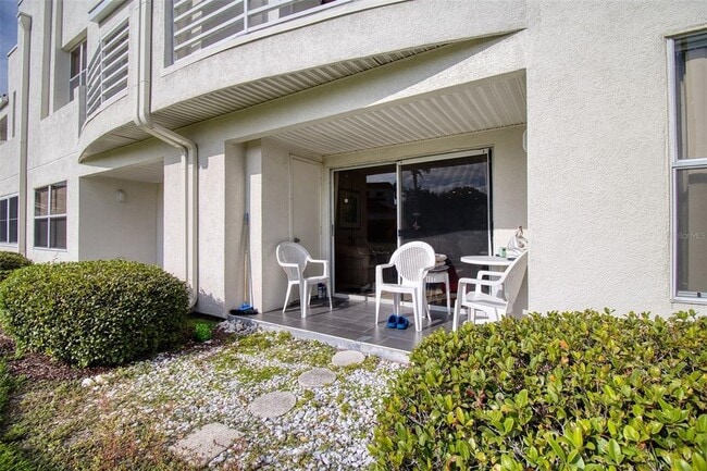 Building Photo - 6059 Bahia Del Mar Blvd S