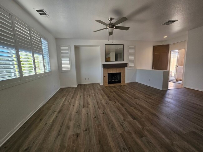 Primary Photo - SENIOR 55+ COMMUNITY BEAUTIFUL 2BED/2BATH