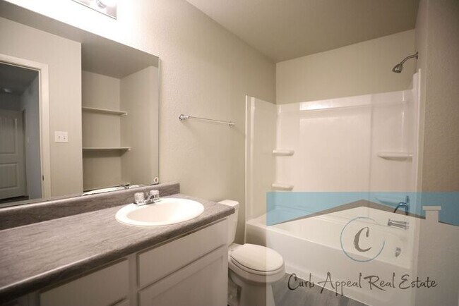 Building Photo - Beautiful 3 bed / 2 bath home - Nettleton!!