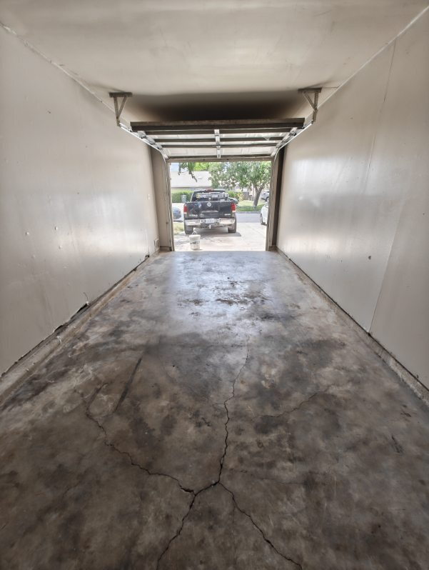 Building Photo - 5512 Lochmoor-