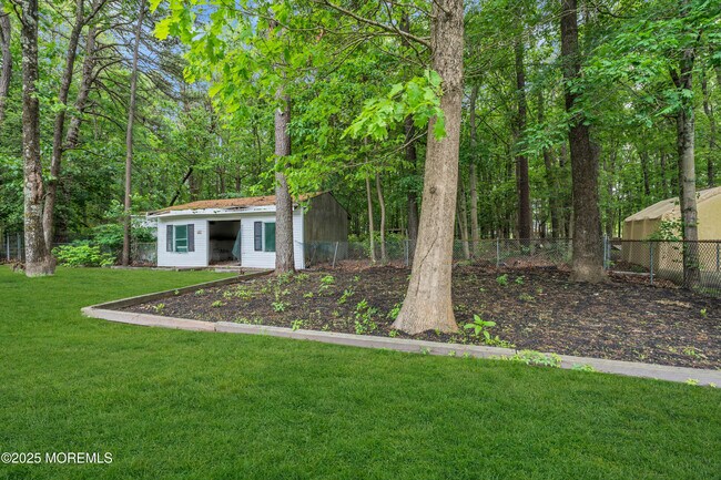 Building Photo - 352 Leesville Rd