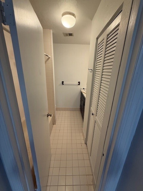 Building Photo - 3961 SE 18th Ave