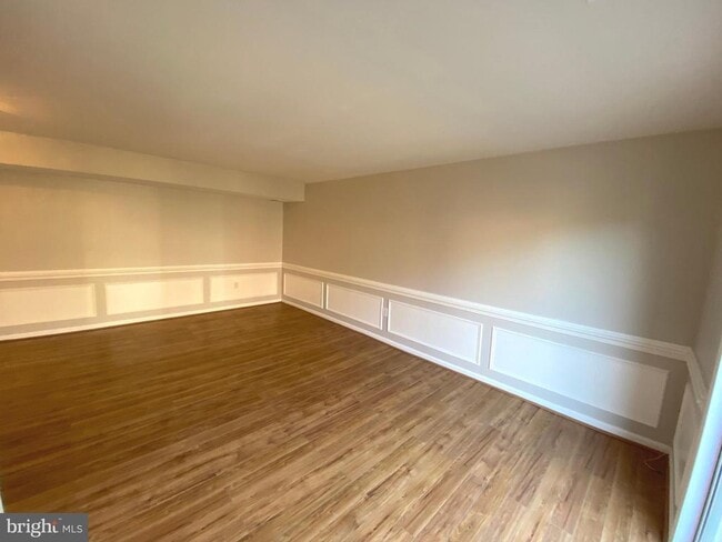 Building Photo - 4597 Logsdon Dr