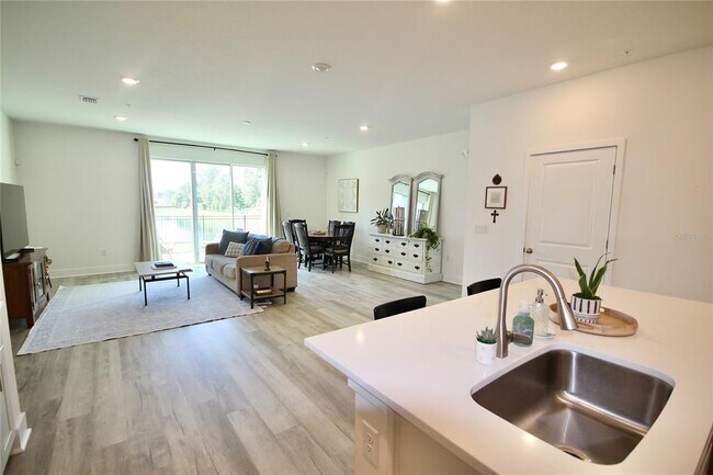 Building Photo - 1138 Desert Candle Dr
