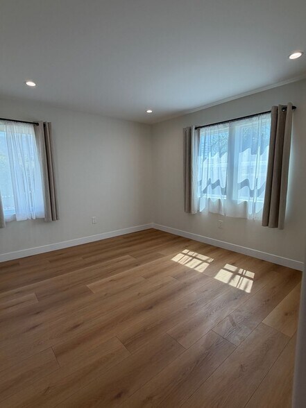 Building Photo - 1045 Sonora Ave
