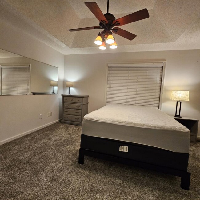 Building Photo - 306 Westchester Way