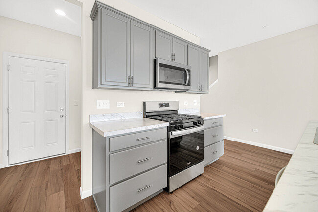 Building Photo - 2259 Horseshoe Cir