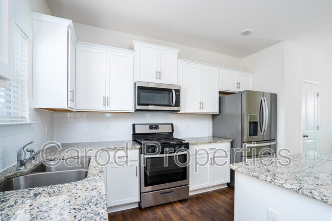 Building Photo - 5015 Concho Rd