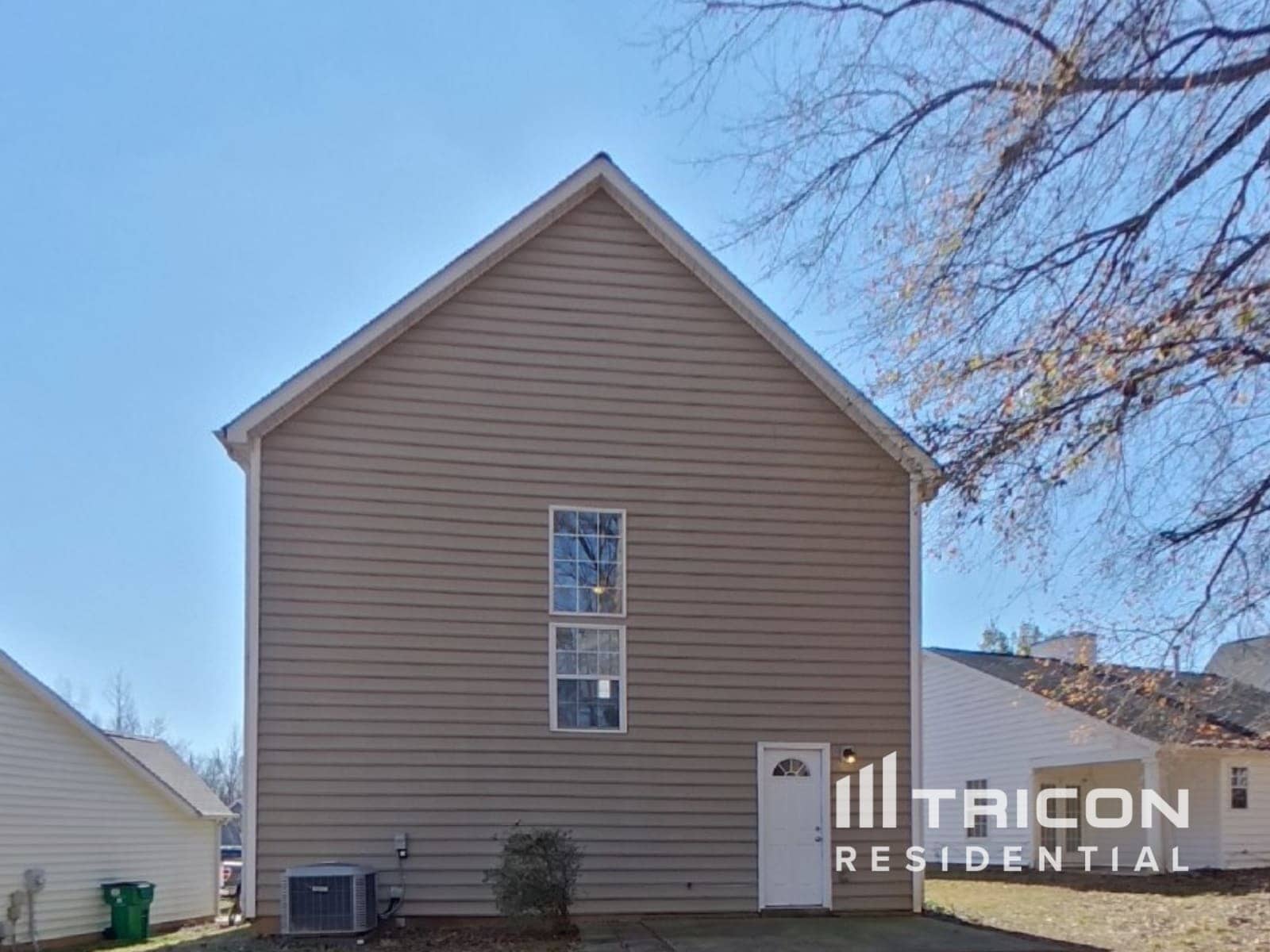 Building Photo - 9227 Darbyshire Pl