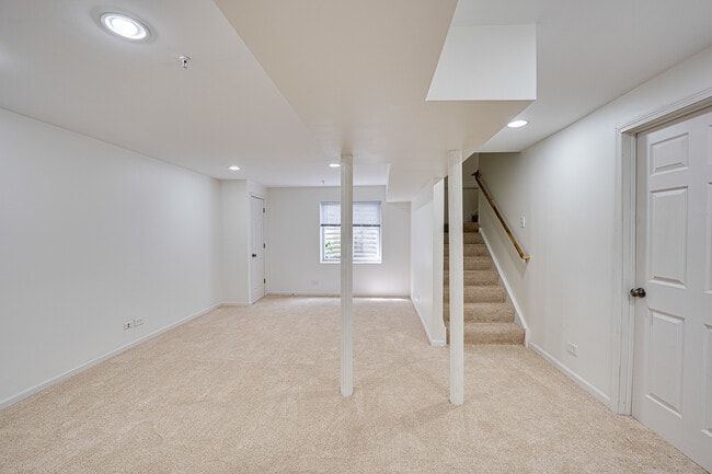 Building Photo - 3962 Evans Ct