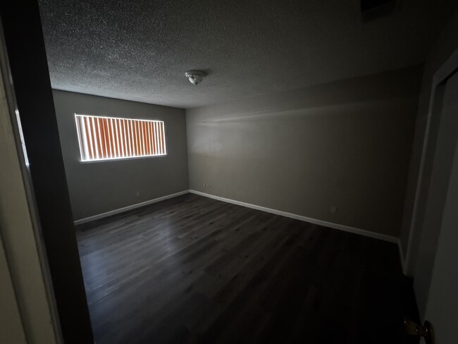 Building Photo - 3700 Bridgeford Ln