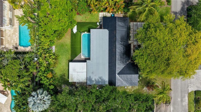 Building Photo - 7830 SW 53rd Pl