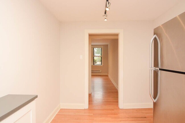 Building Photo - 2328 N Rockwell St