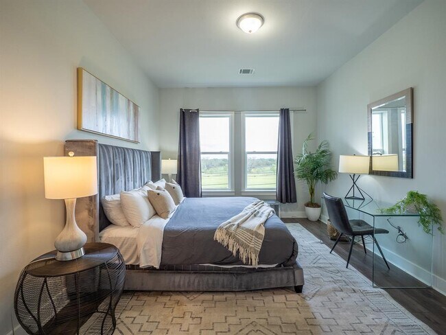 Building Photo - 4507 E Martin Luther King Jr Blvd