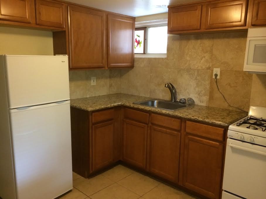 Building Photo - 1045 Corona St