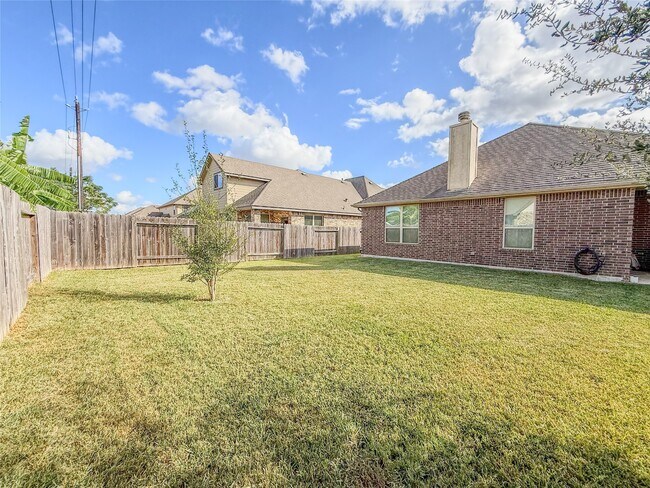 Building Photo - 2513 Kaman Ln