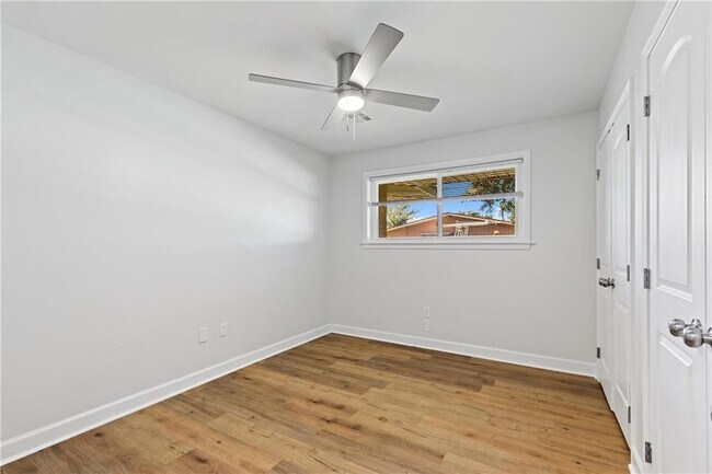 Building Photo - 542 Marino Dr