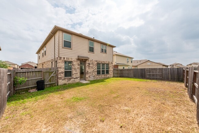 Building Photo - 2518 Boxwood Park