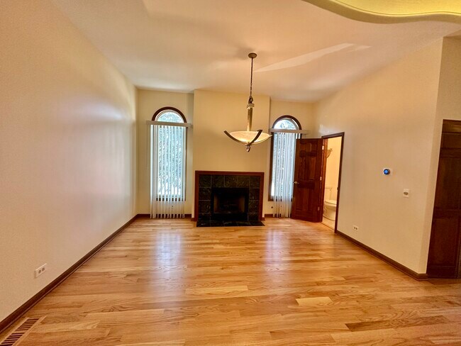Dining Room - 1010 Arbor Ct