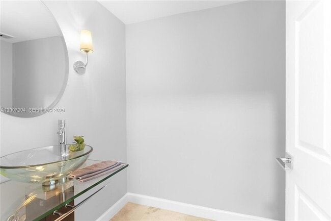 Building Photo - 10137 Costa Del Sol Blvd