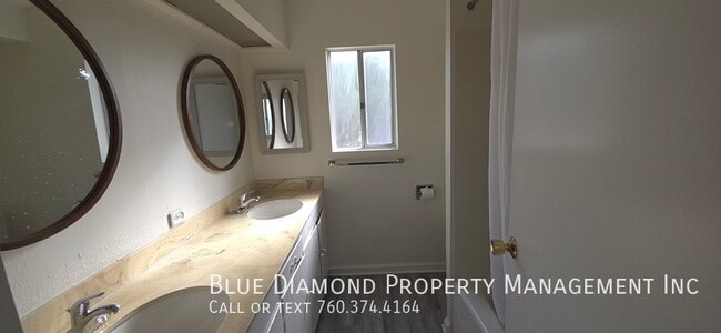 Building Photo - 415 S Rios Ave