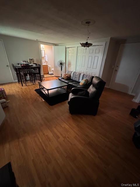 Building Photo - 282 Main St