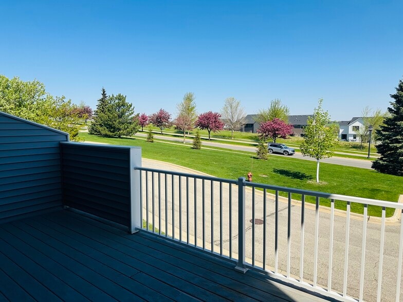 Building Photo - 634 Shardlow Ln NE