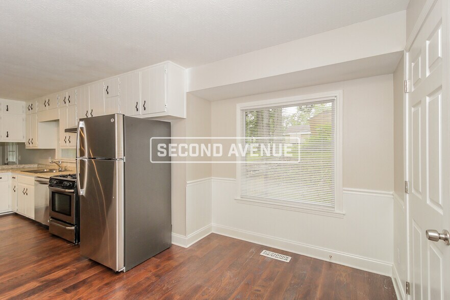 Building Photo - 67 Red Oak Dr