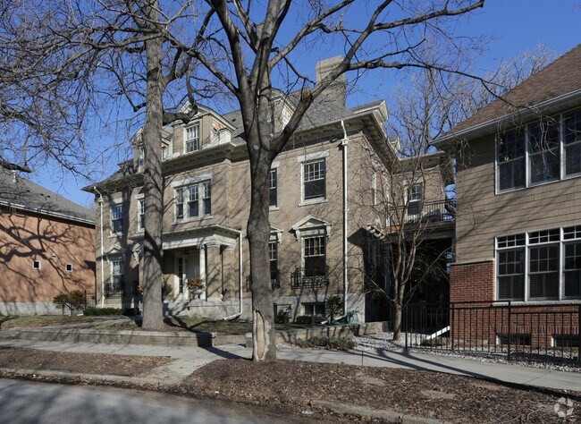 Building Photo - 300 Ridgewood Ave