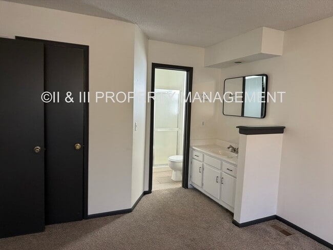 Building Photo - 9219 Central St