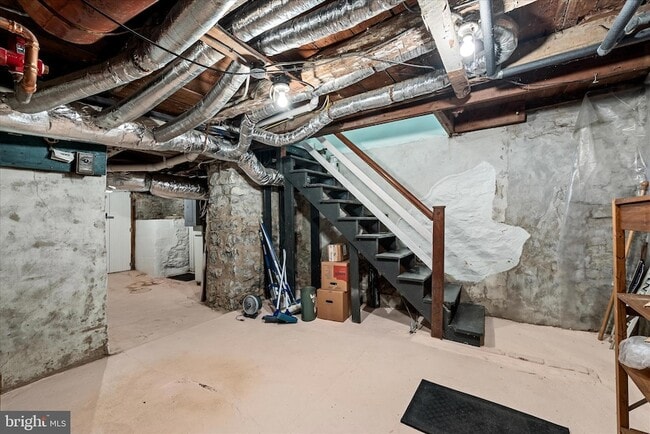 Building Photo - 6 E Cecil St