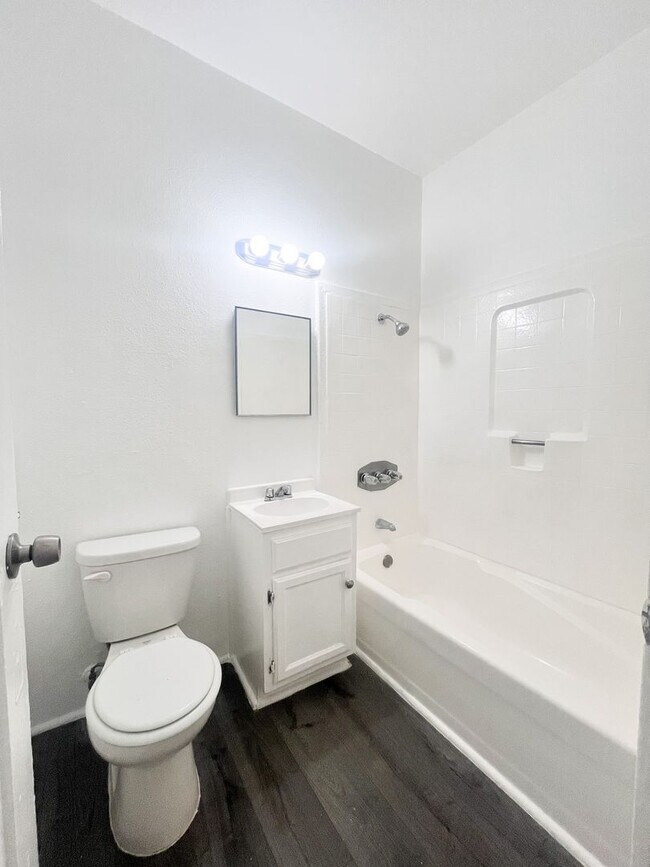 Interior Photo - Devon Apartments