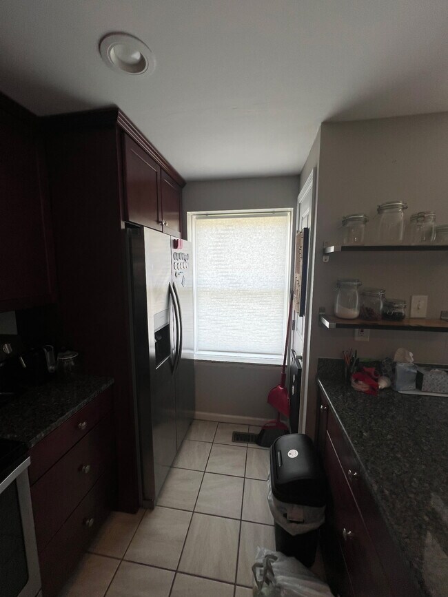 Building Photo - 106 Long Meadow Ct