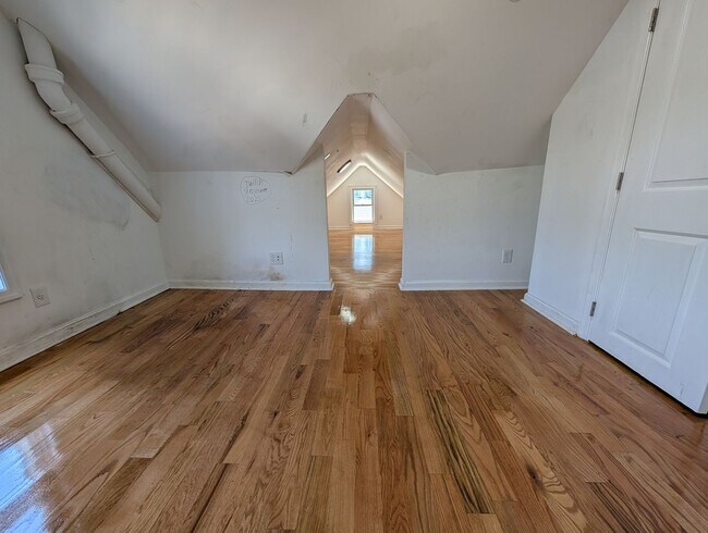 Building Photo - 45 2nd Ave