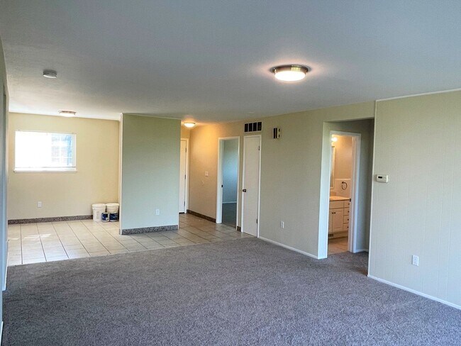 Building Photo - 146 Buchanan Ct