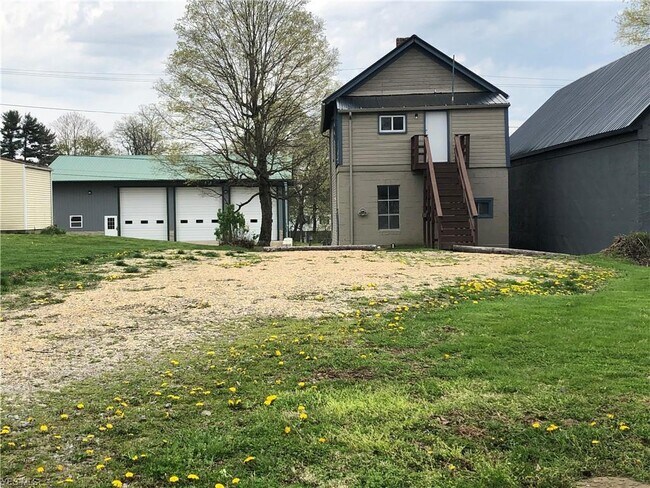 Building Photo - 310 S Jefferson St