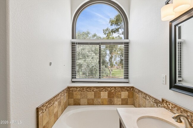 Building Photo - 6756 W Morrow Dr