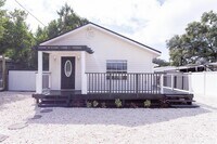 Building Photo - 4317 E Regnas Ave