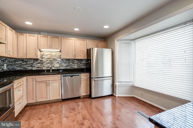 Building Photo - 8231 Goldstream Ct