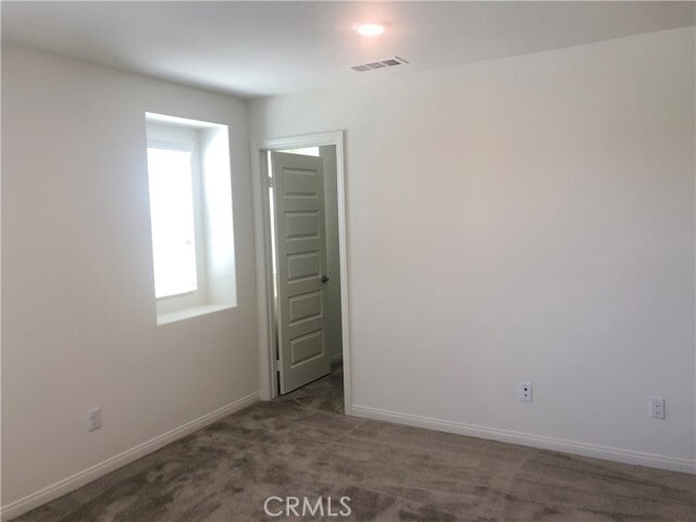 Building Photo - 2735 E Howlett Ln